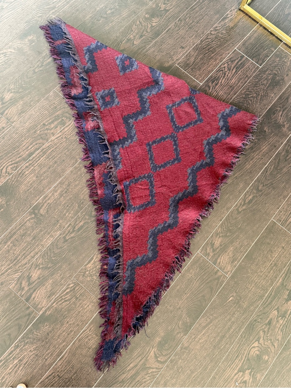 Aritzia Wilfred Geometric Triangle Scarf